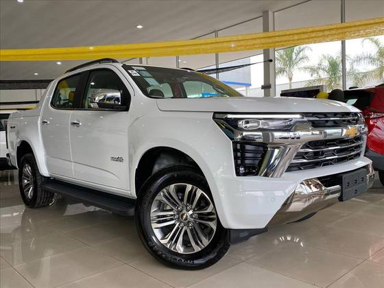 CHEVROLET S10 2.8 16V TURBO DIESEL HIGH COUNTRY CD 4X4 AUTOMÁTICO